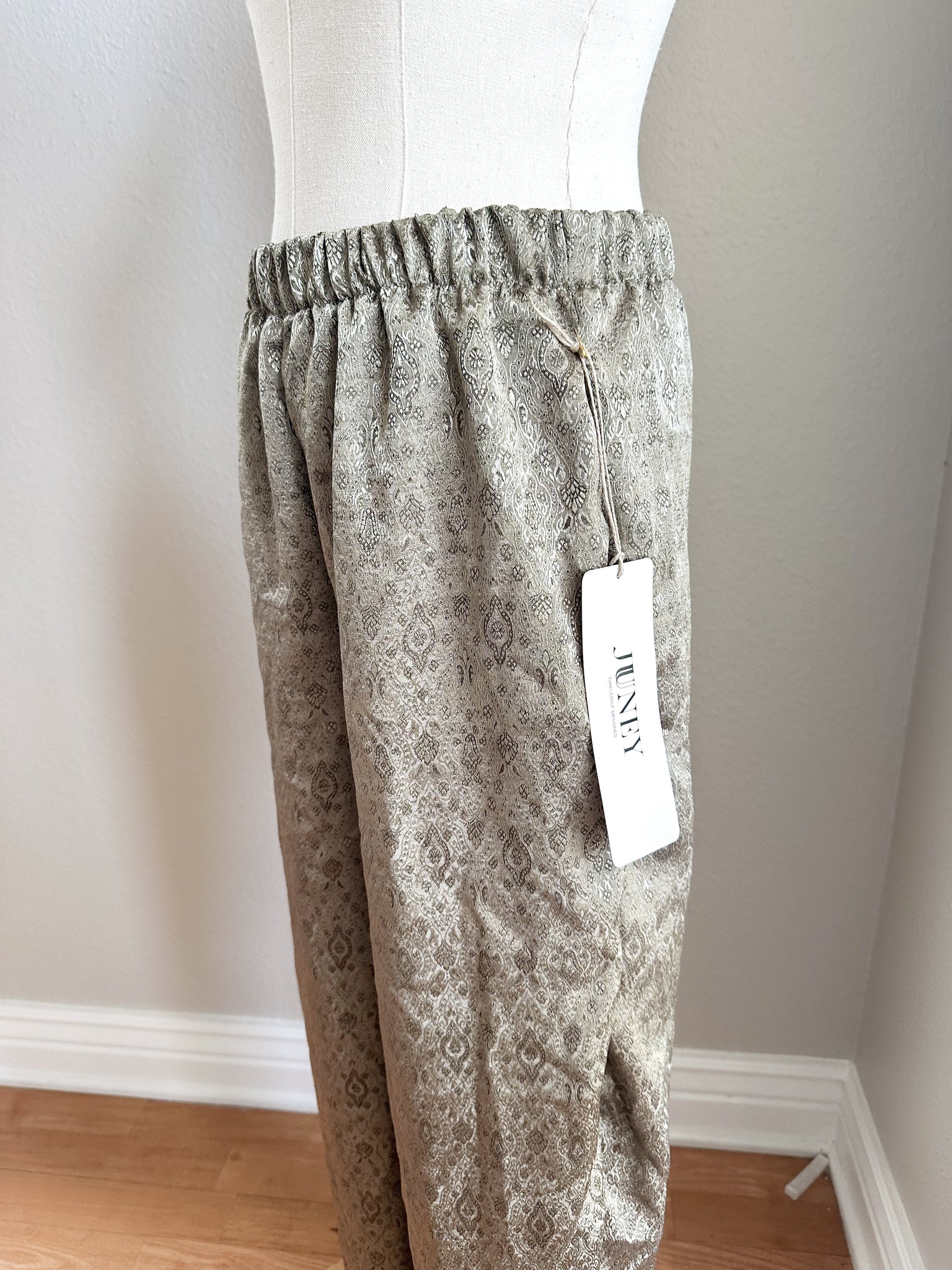 One of a Kind Green Pants - Medium - Up cycled